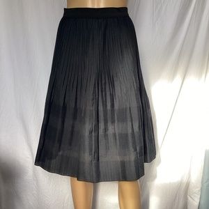 Anayi Pleated A-line Black Skirt Made in Japan 38 / 2